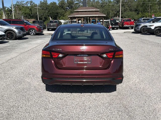 Used 2024 Red Nissan 2.5 SV image 5