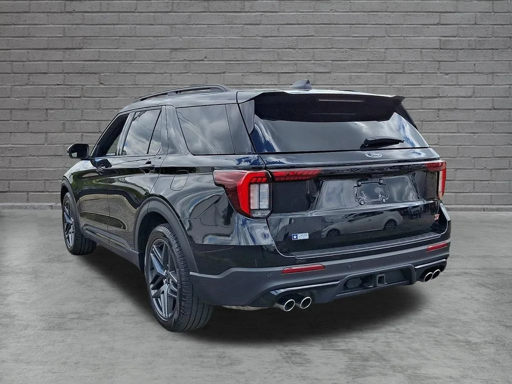 Used 2025 Black Ford ST image 38