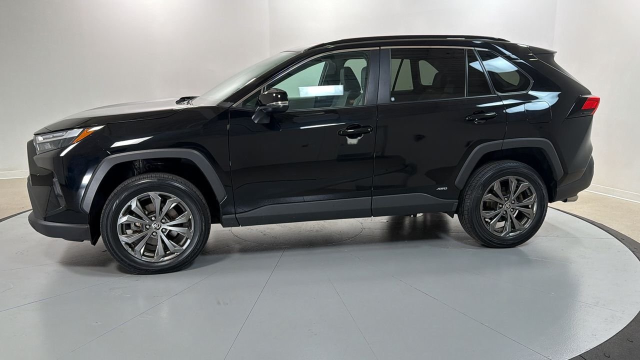 Used 2024 Black Toyota XLE Premium image 8