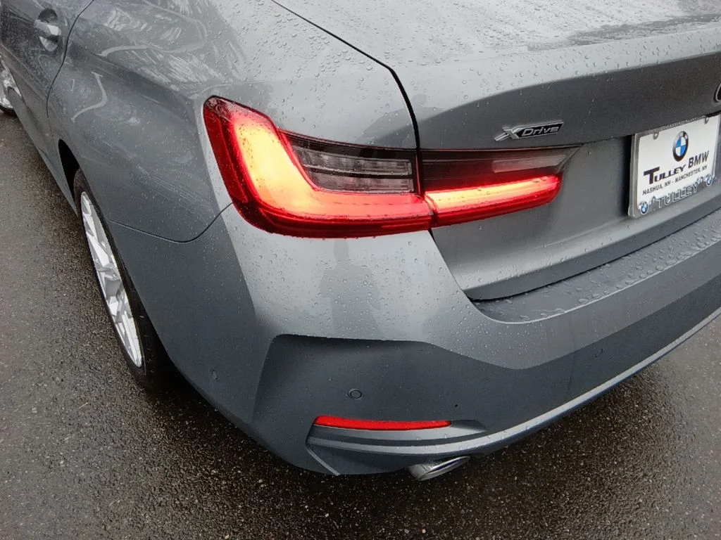 2025 BMW 3 Series 330i - Photo 26
