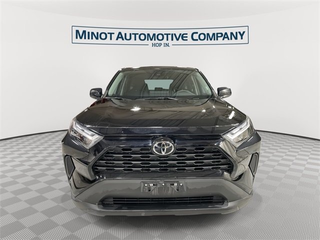 2025 Toyota RAV4 LE photo 3