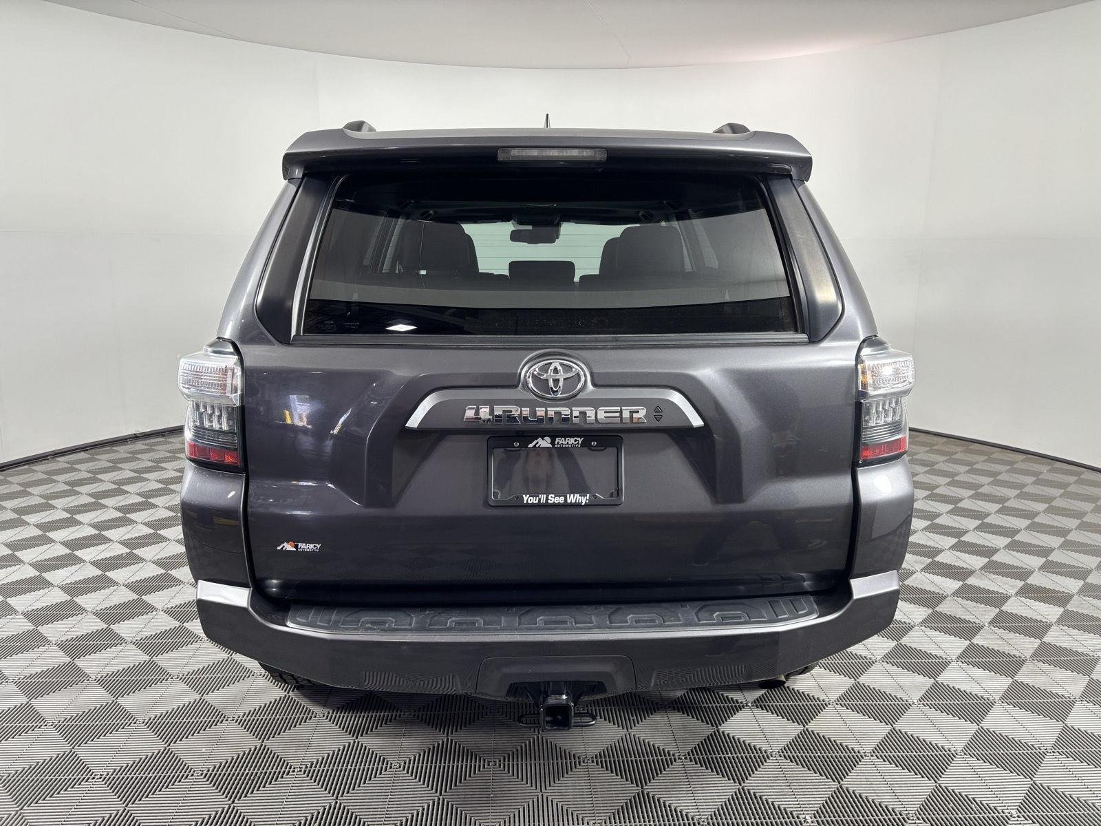 Used 2023 Magnetic Gray Metallic Toyota SR5 Premium image 4