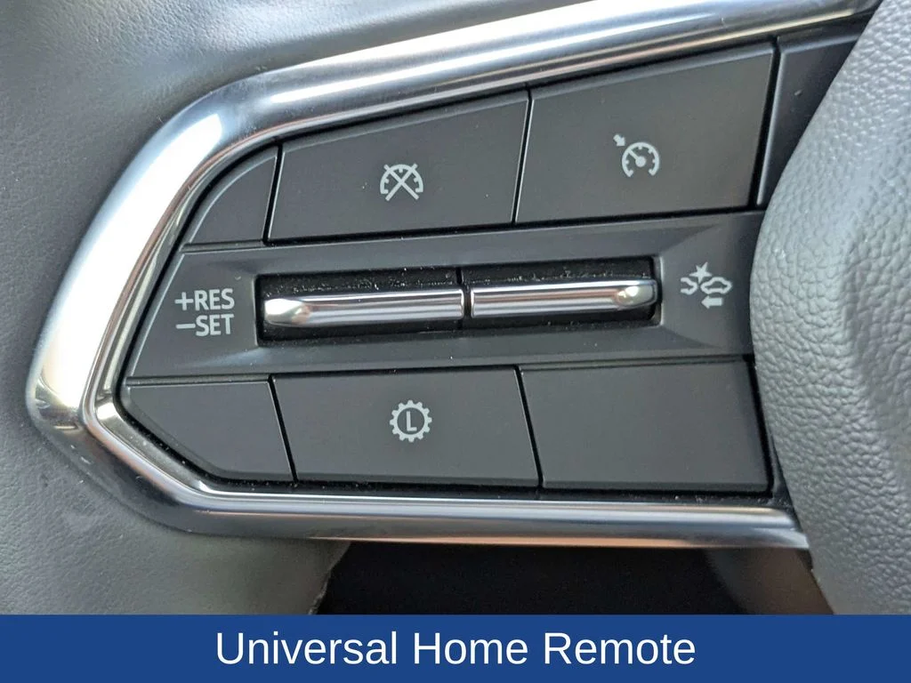 Used 2025 Iridescent Pearl Tricoat Chevrolet High Country image 30