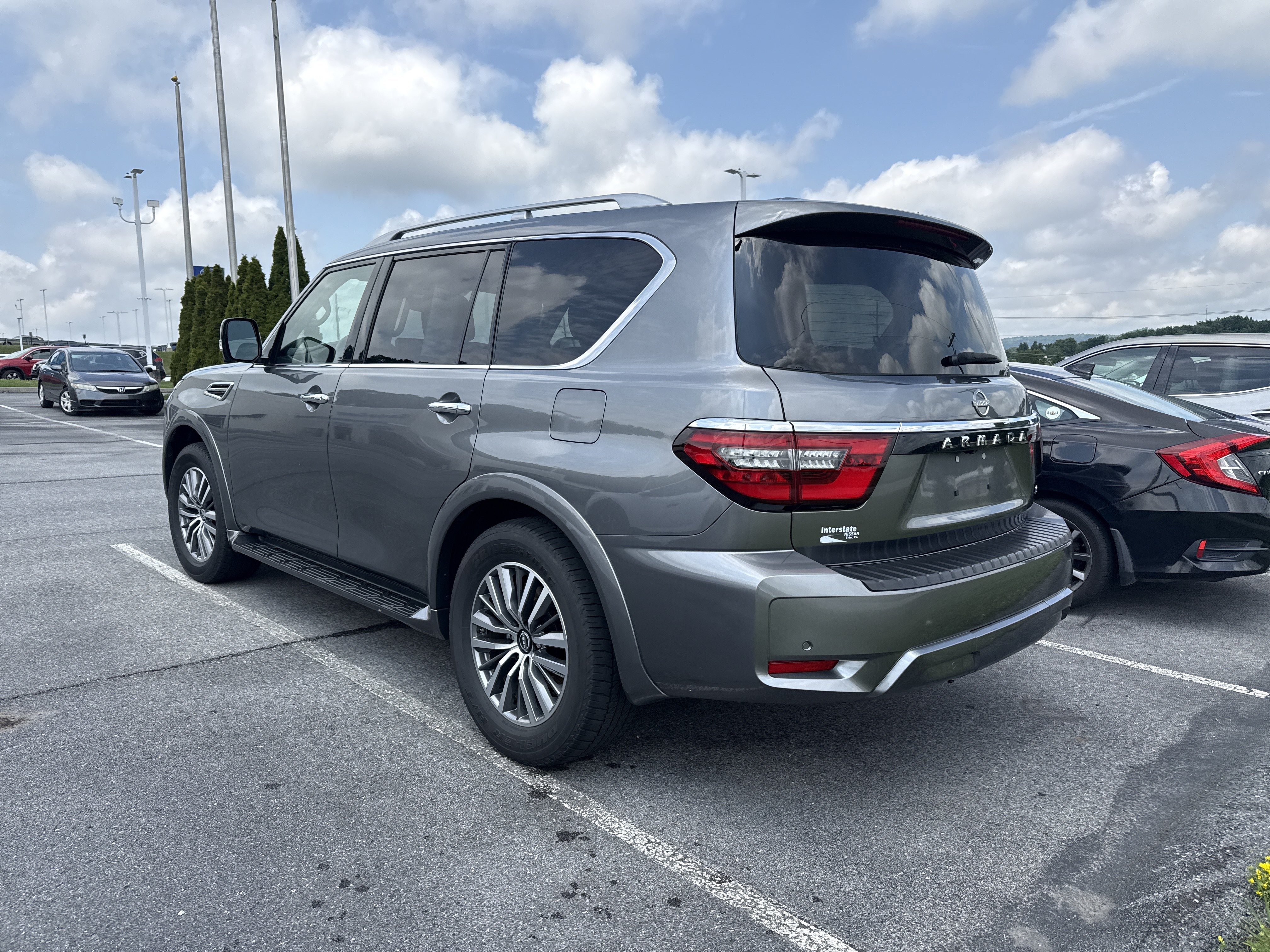 Used 2024 Gun Metallic Nissan SL image 5