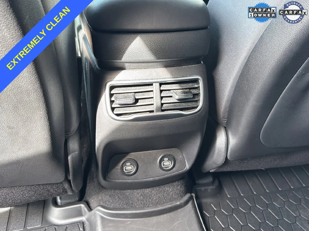 Used 2023 White Hyundai SE image 32