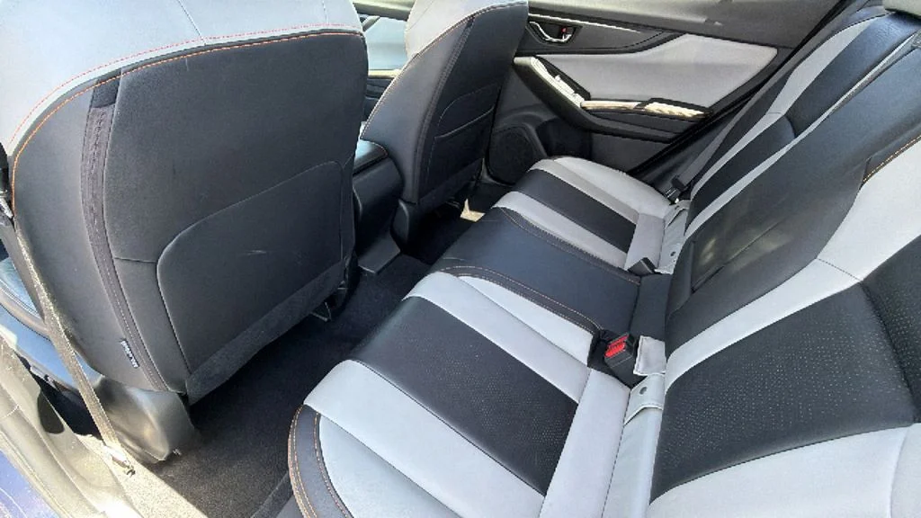 Used 2018 Quartz Blue Subaru 2.0i Limited image 24