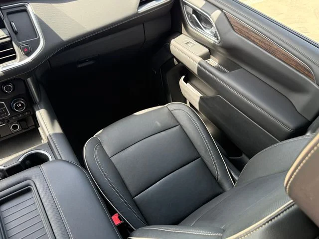 Used 2021 Shadow Gray Metallic Chevrolet Premier image 22