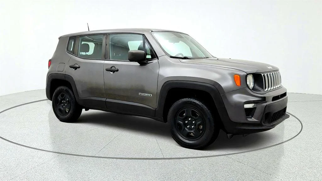 Used 2019 Granite Crystal Metallic Clearcoat Jeep Upland 4x4 image 3