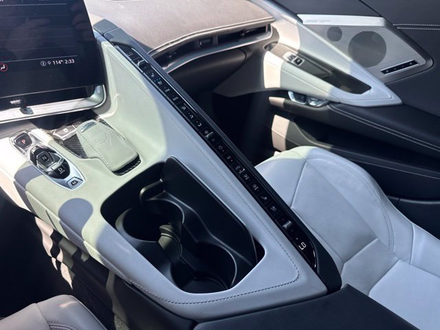 2021 Chevrolet Corvette 2LT - Photo 21