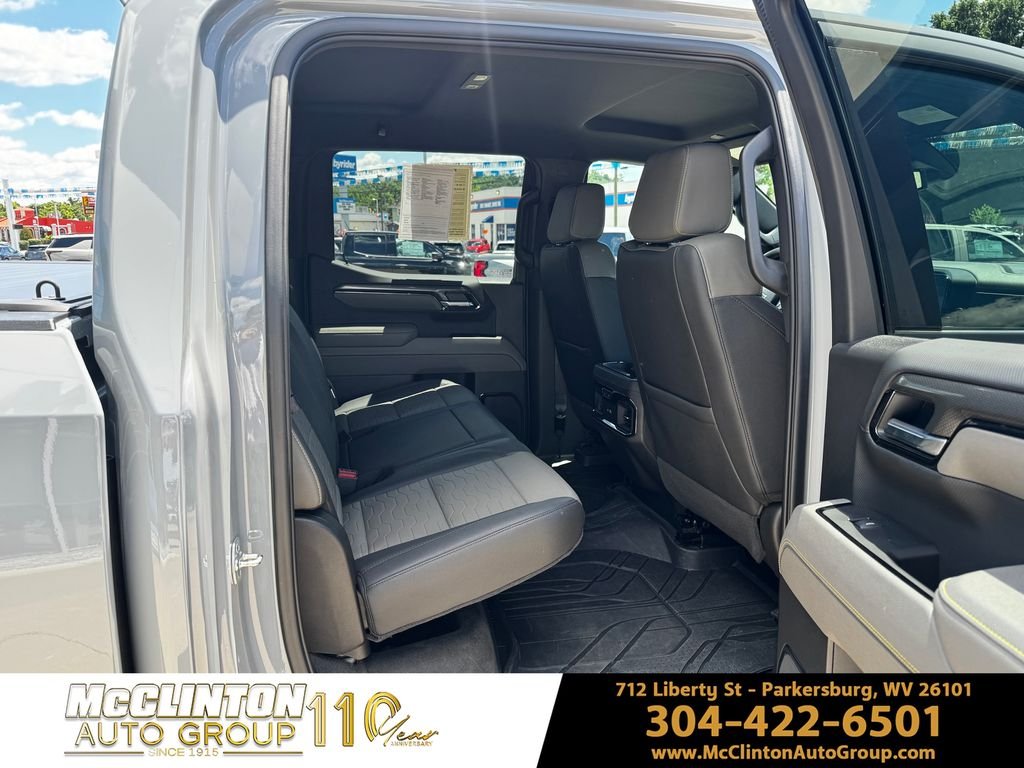 Used 2025 Gray Chevrolet ZR2 image 13