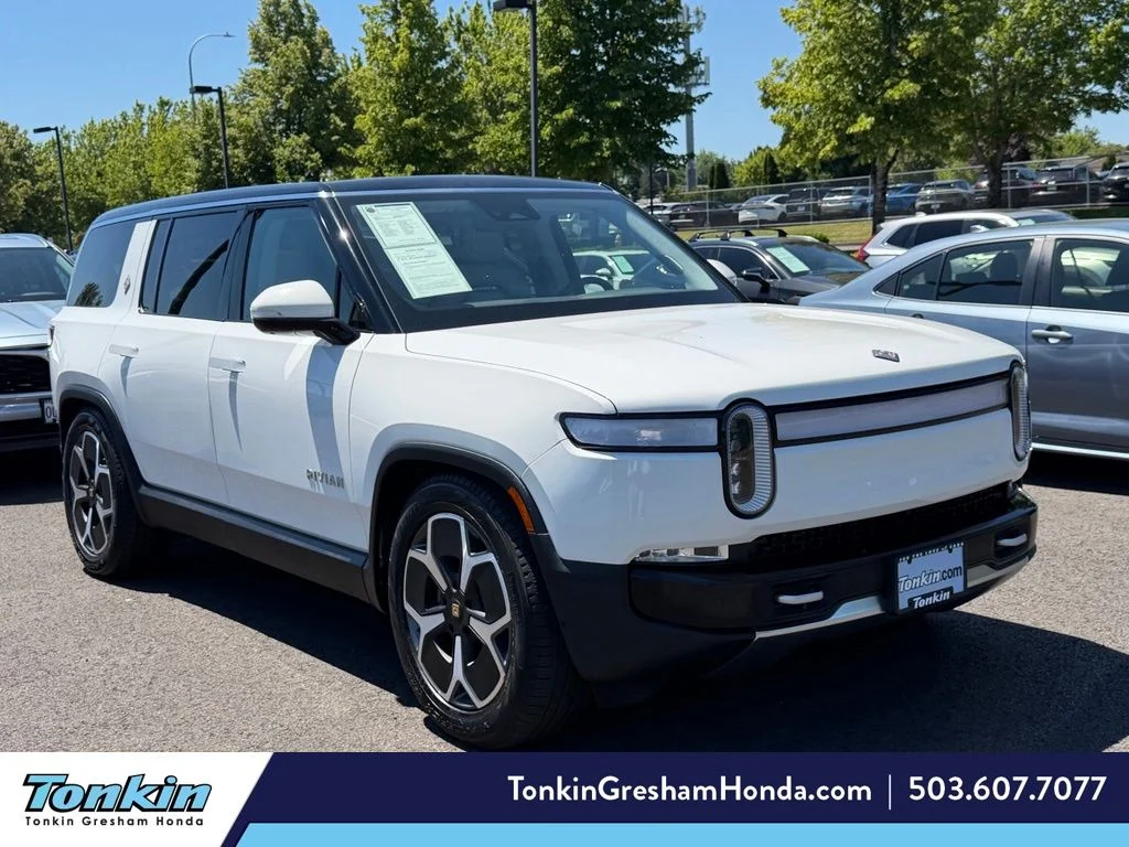 Used 2024 Glacier White Rivian Adventure image 1