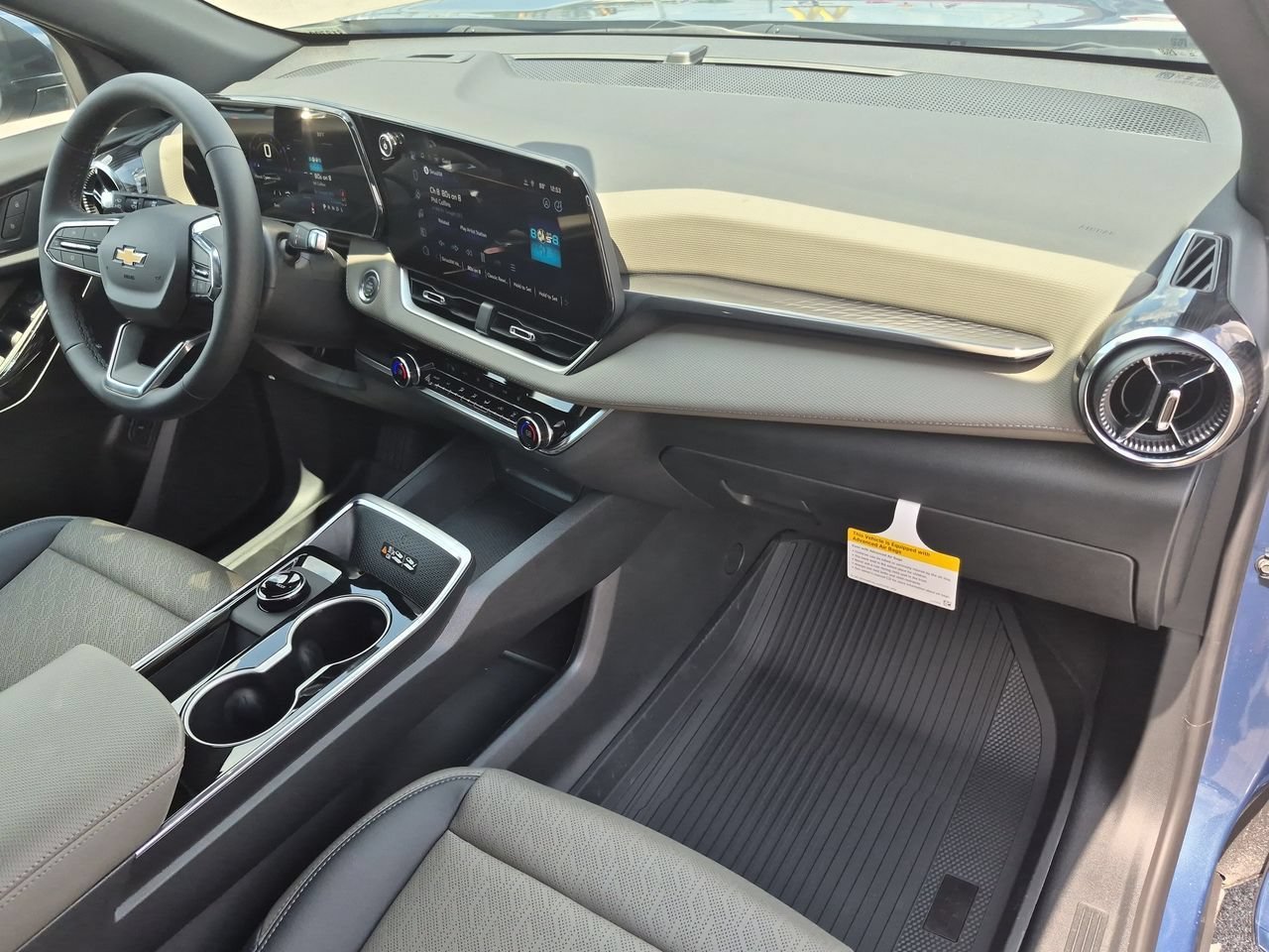 2027 Chevrolet Equinox LT - Photo 29