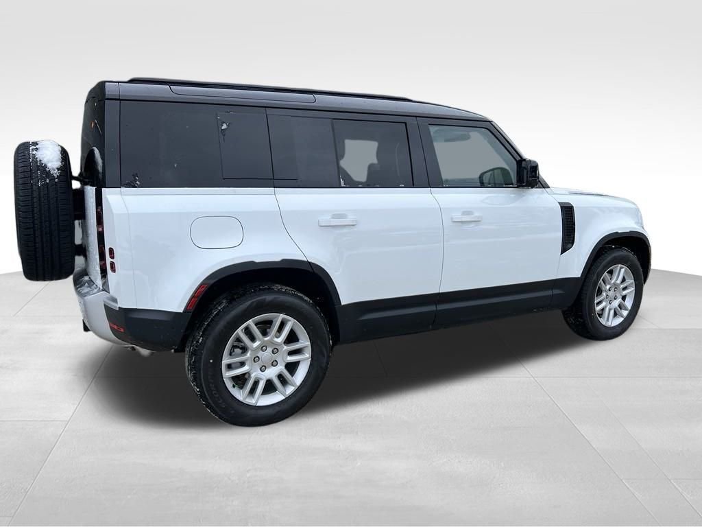 2025 Land Rover Defender S - Photo 7