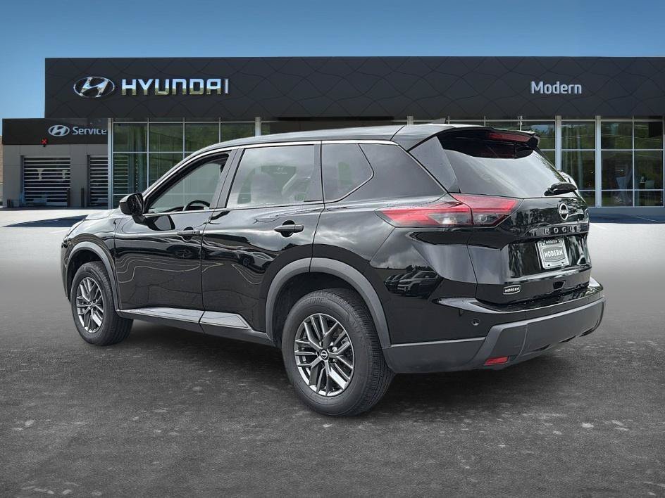 Used 2024 Super Black Nissan S image 5