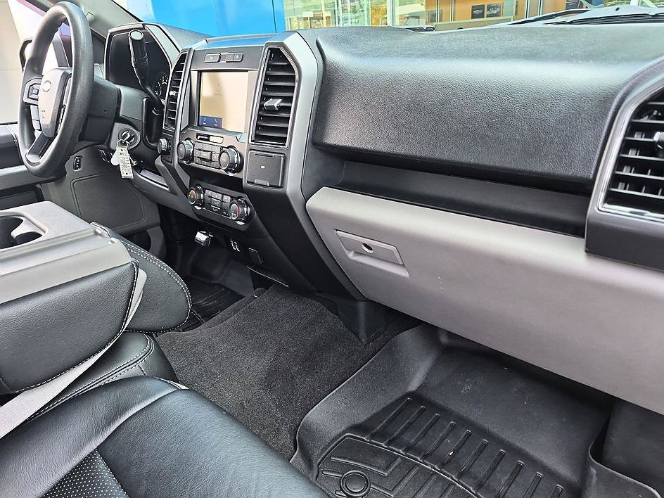 Used 2020 Magnetic Ford XLT image 33