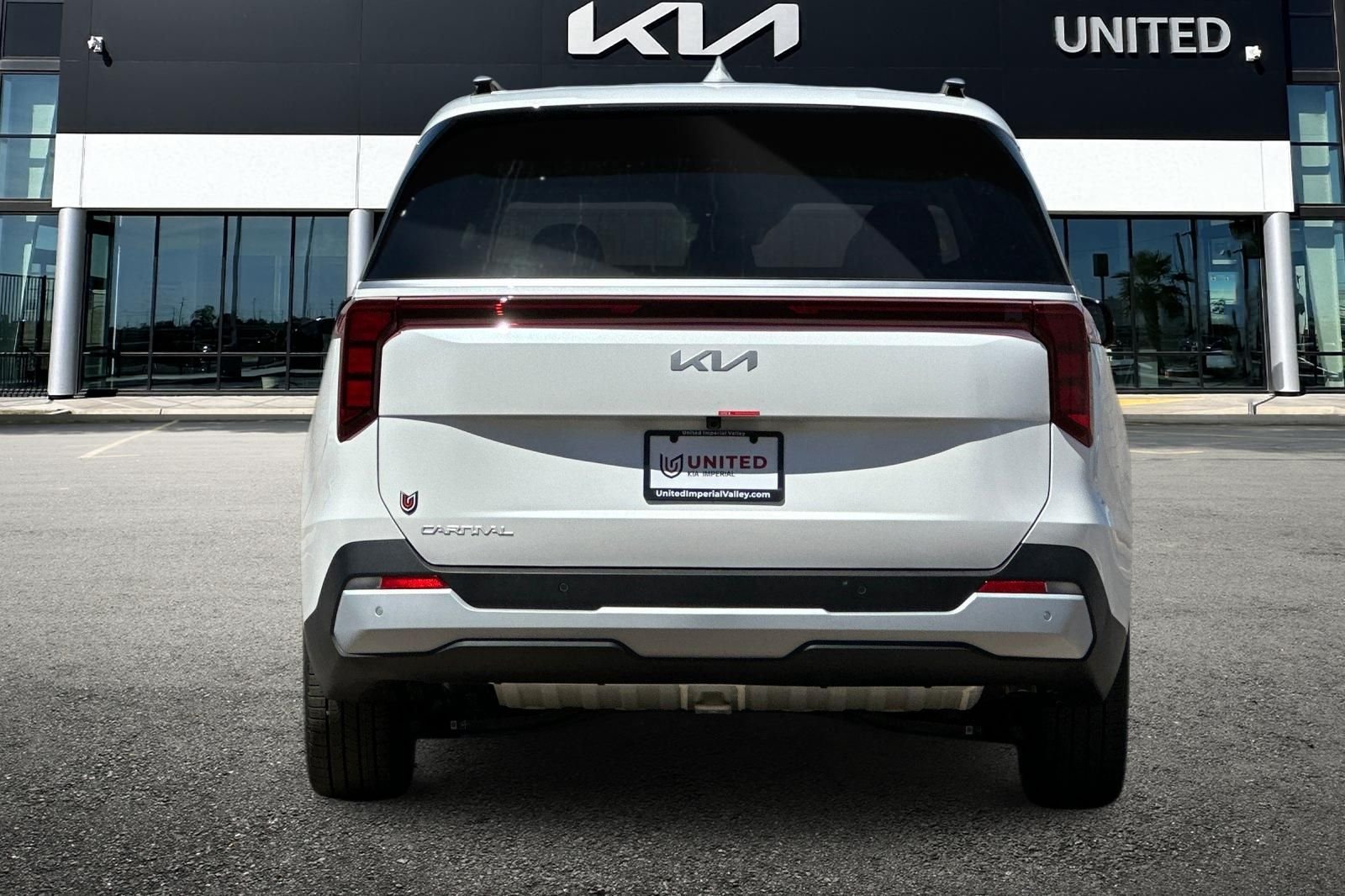 New 2026 White Kia EX image 5