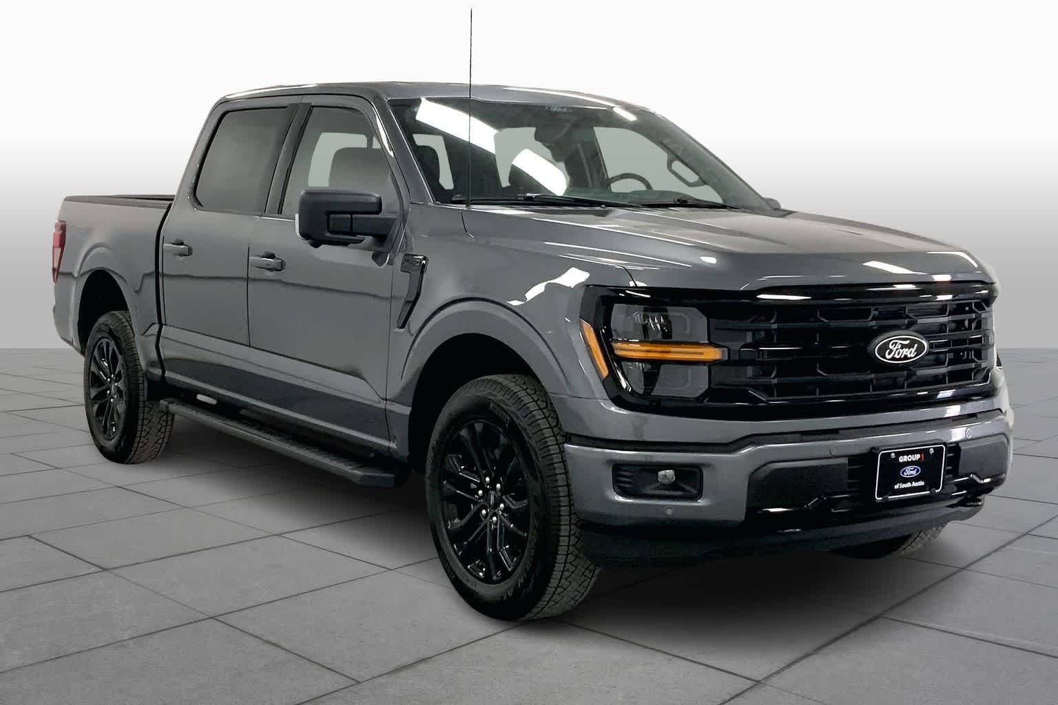 New 2026 Carbonized Gray Metallic Ford XLT image 2