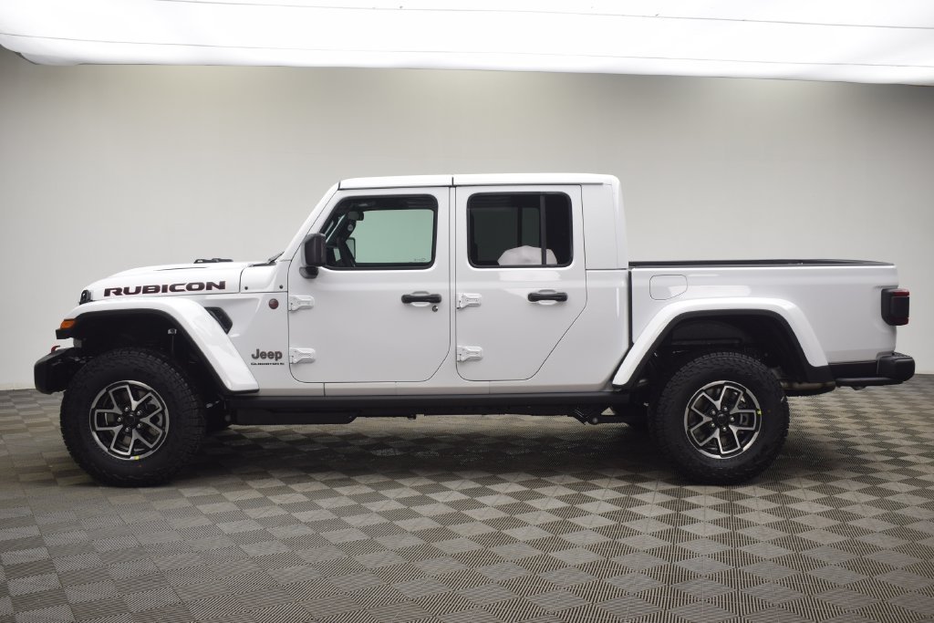 New 2026 Bright White Clear-Coat Exterior Paint Jeep Rubicon image 16