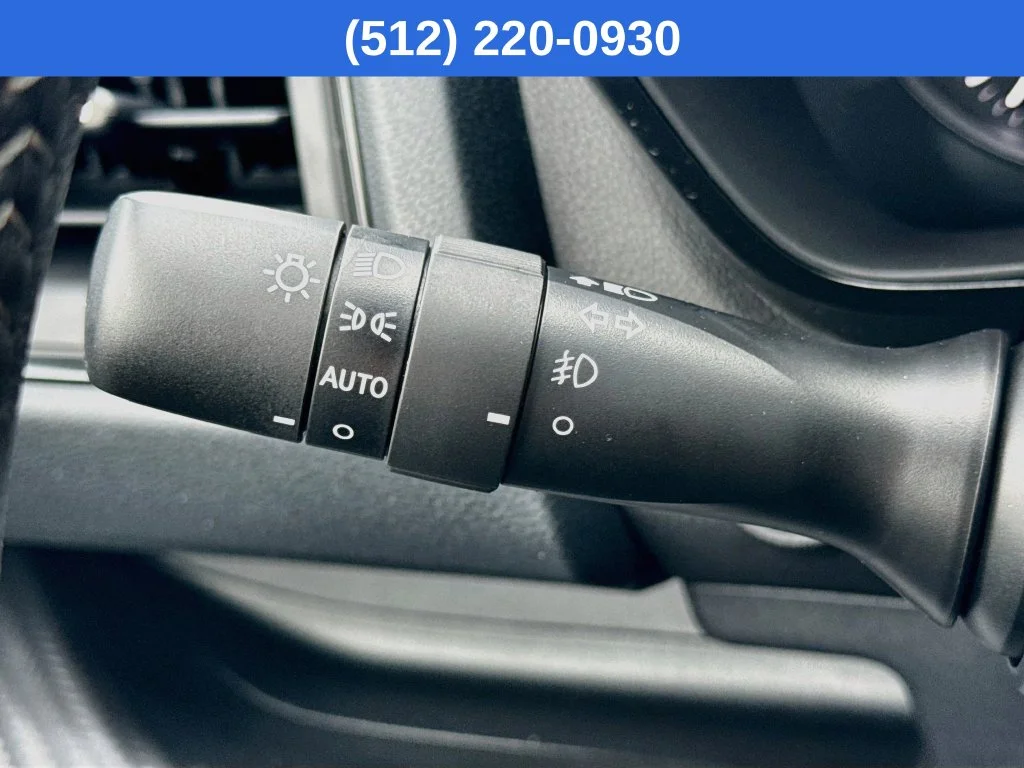 New 2027 White Subaru Premium image 13