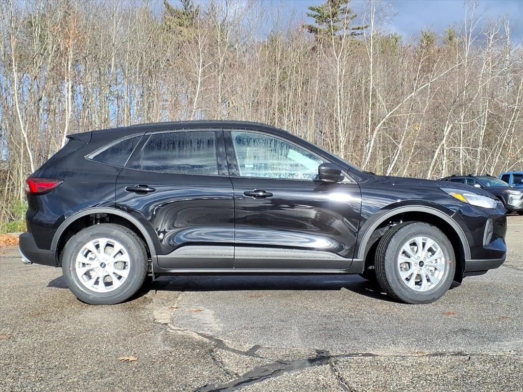 New 2026 Agate Black Metallic Ford Active® image 4