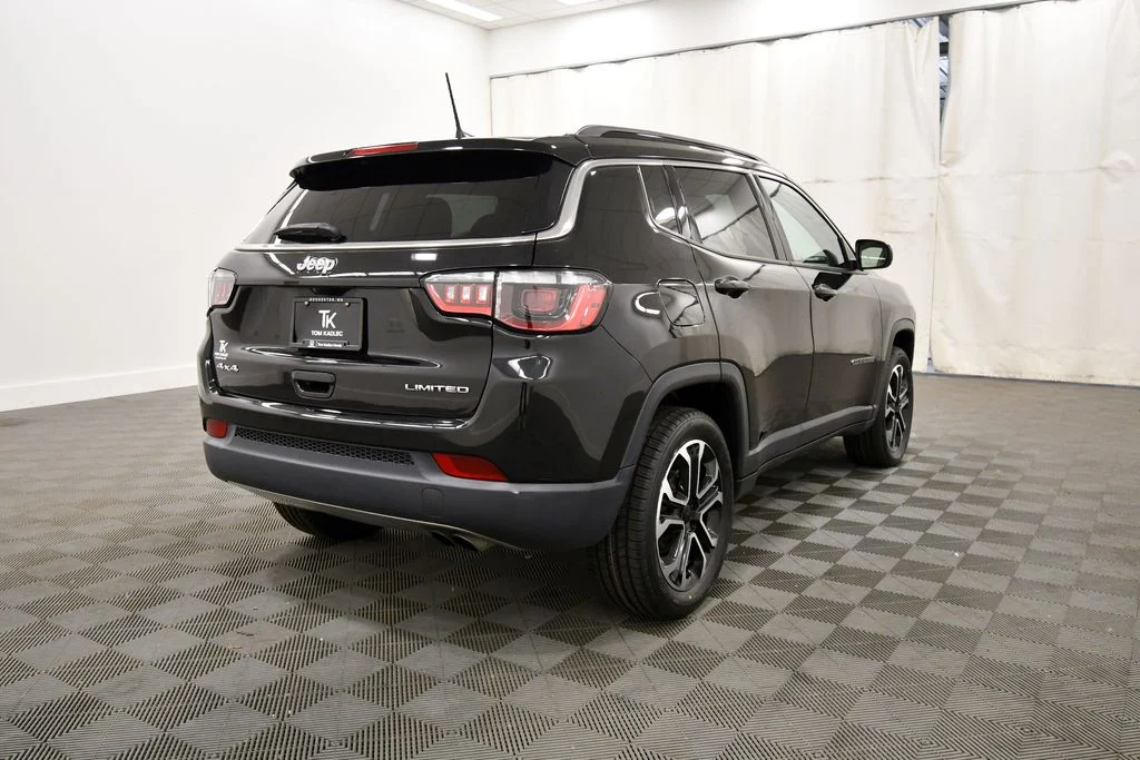 Used 2022 Black Jeep Limited image 8