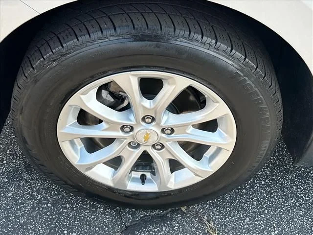 Used 2019 Silver Chevrolet LT image 36