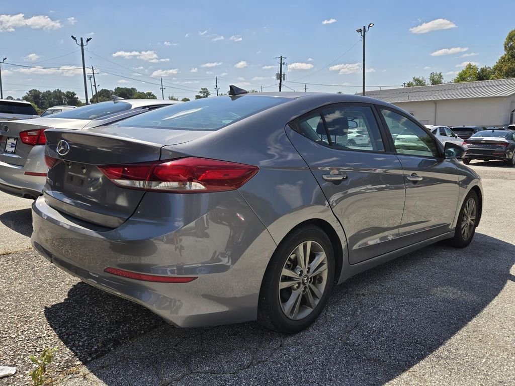 Used 2018 Gray Hyundai SEL image 2