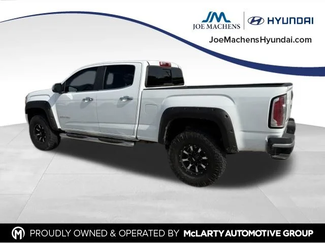 Used 2017 White GMC SLT image 9