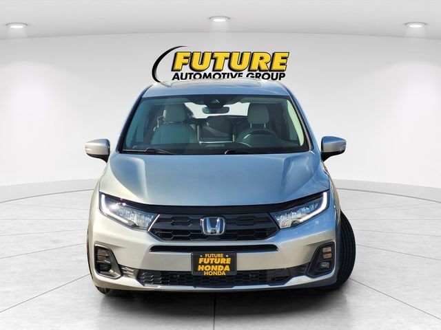 Used 2025  Honda EX-L image 2