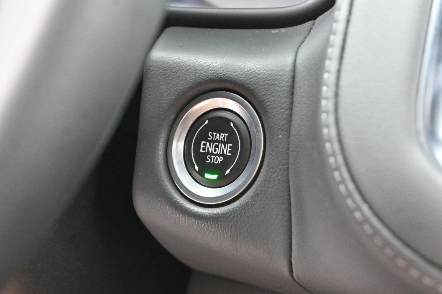 Used 2023 Black Chevrolet Z71 image 25