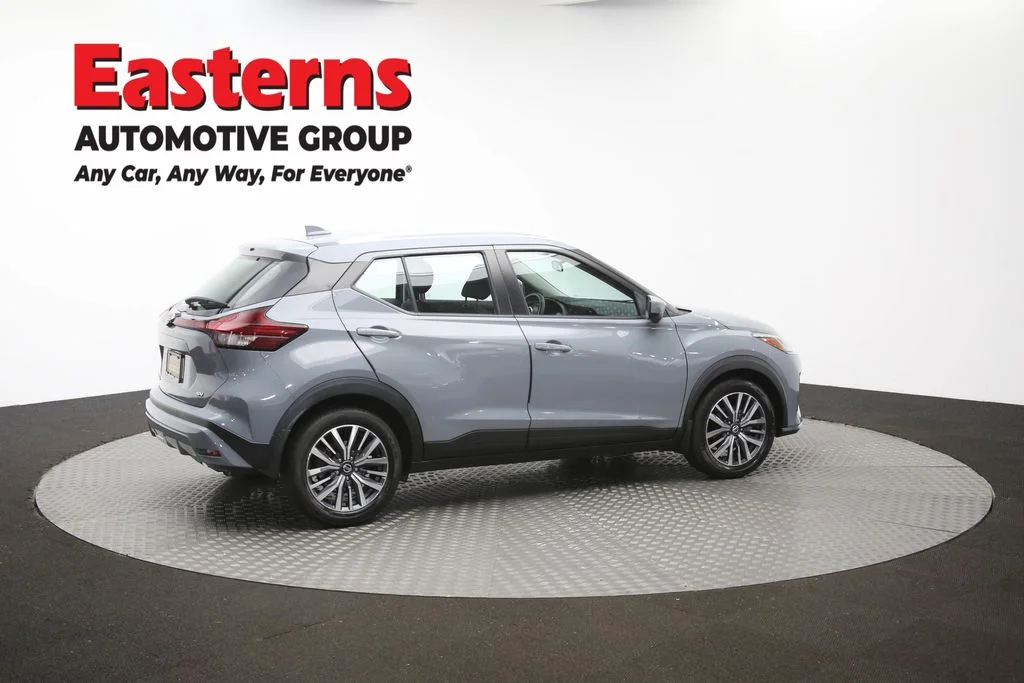 Used 2021 Gray Nissan SV image 42