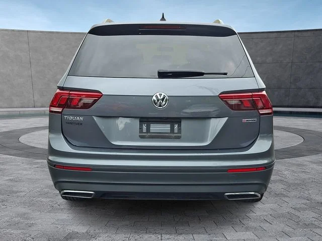 Used 2021 Gray Volkswagen 2.0T S image 9