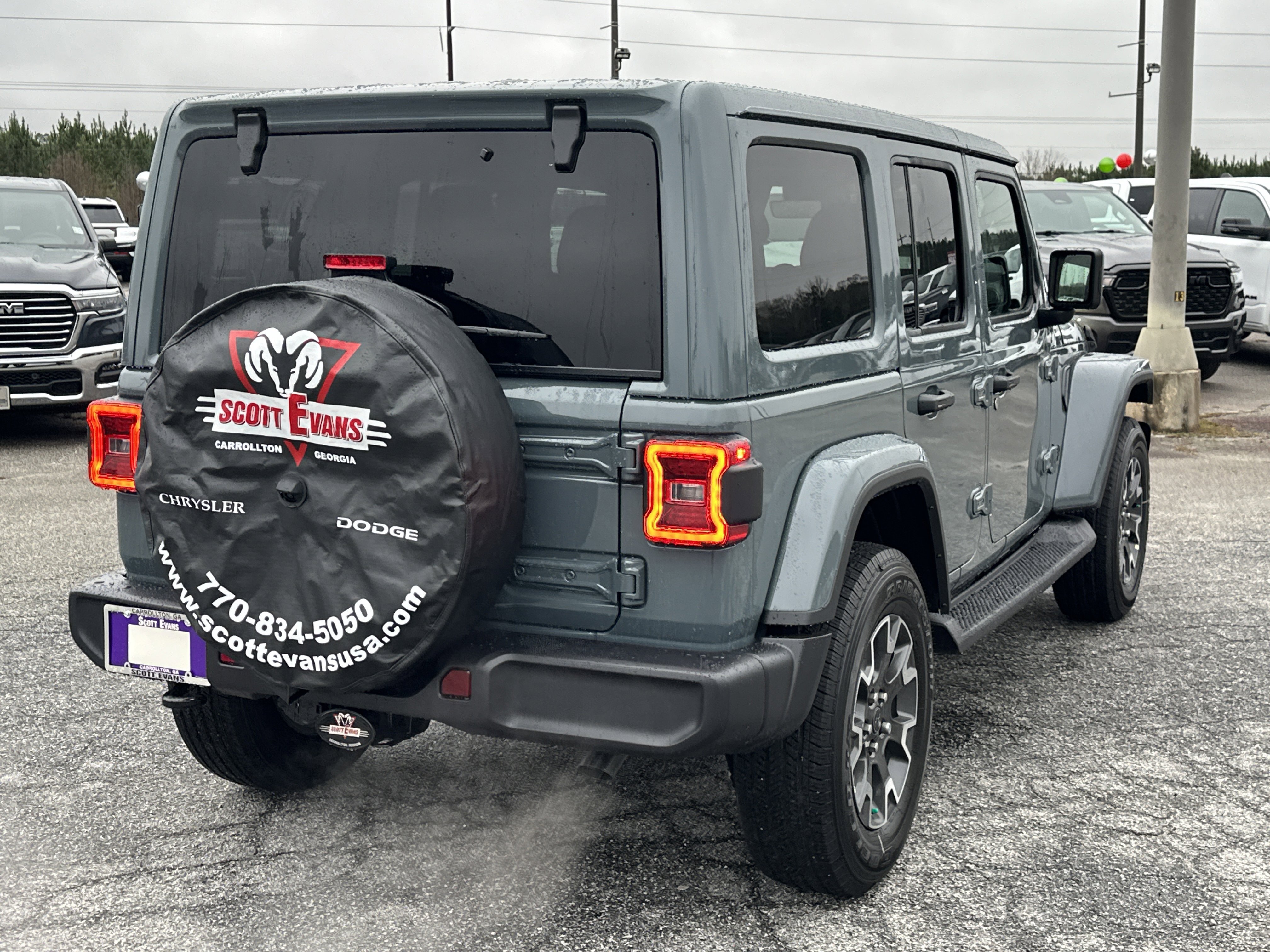 New 2026 Anvil Clear-Coat Exterior Paint Jeep Sahara image 8
