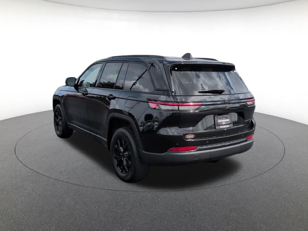 Certified Used 2025 Black Jeep Altitude image 12