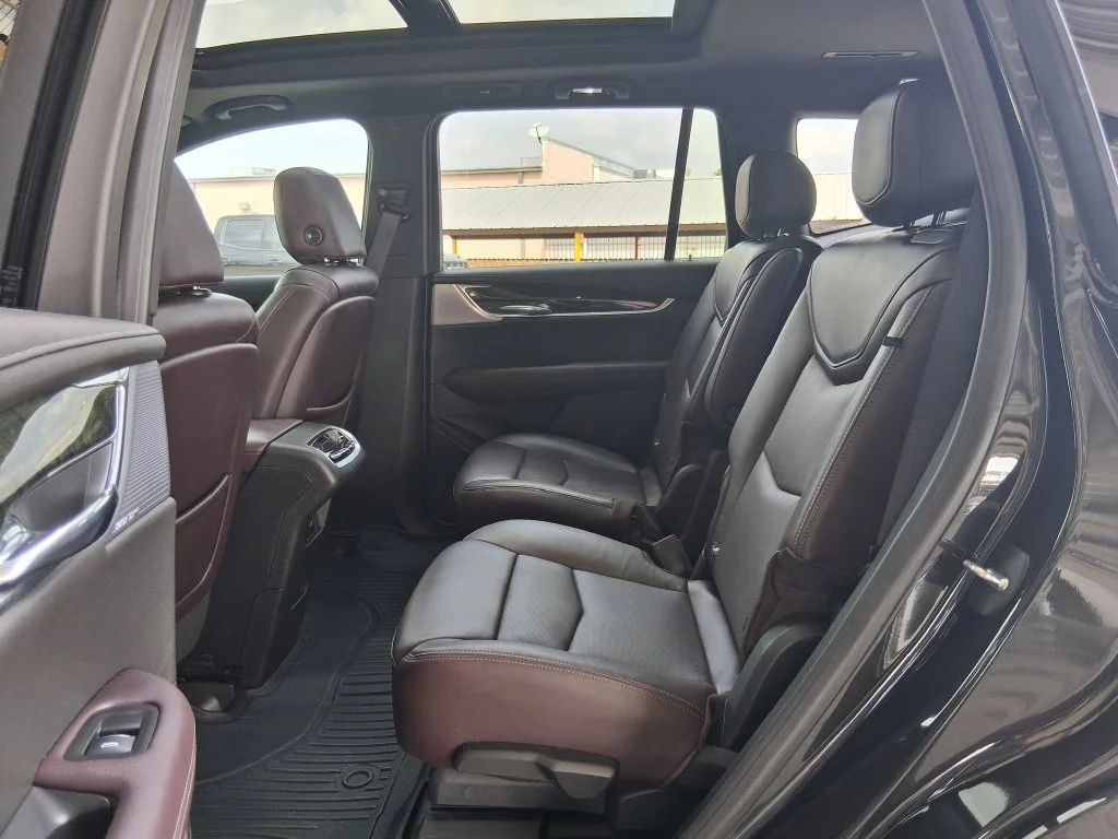 Used 2020 MANHATTAN NOIR METALLIC Cadillac FWD Premium Luxury image 23