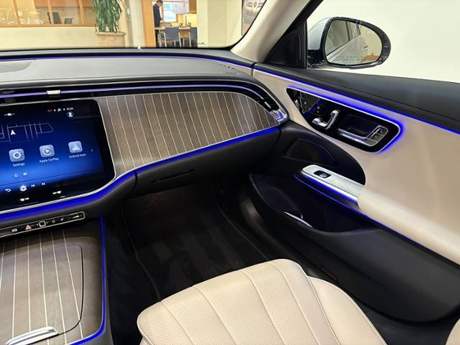New 2026 Cirrus Silver Metallic Mercedes-Benz  image 11