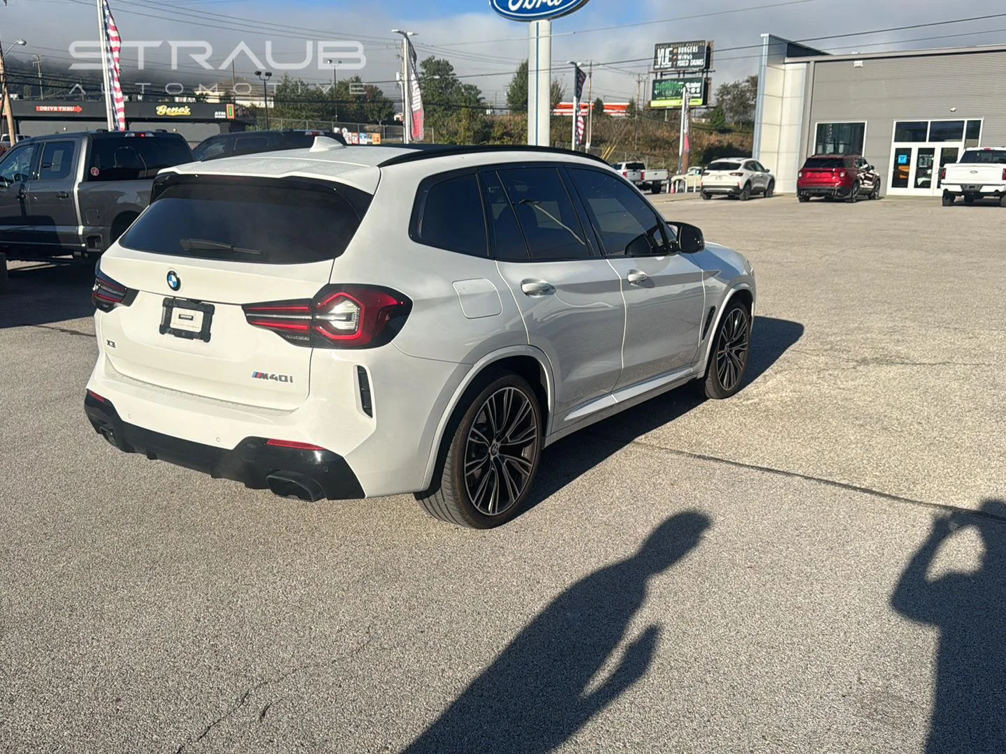 Used 2022 Alpine White BMW M40i image 5