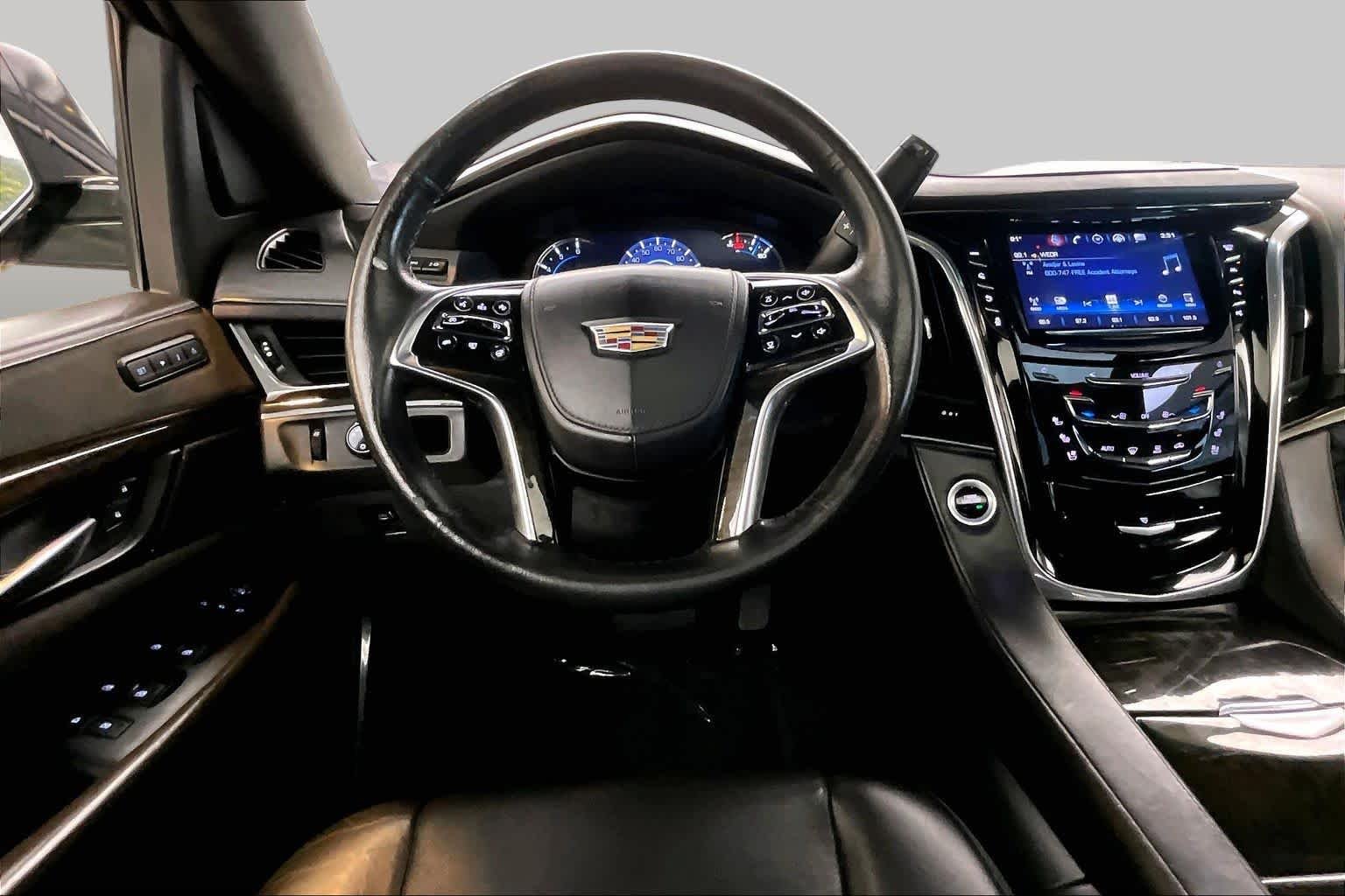 Pre-Owned 2018 Cadillac Escalade ESV Platinum