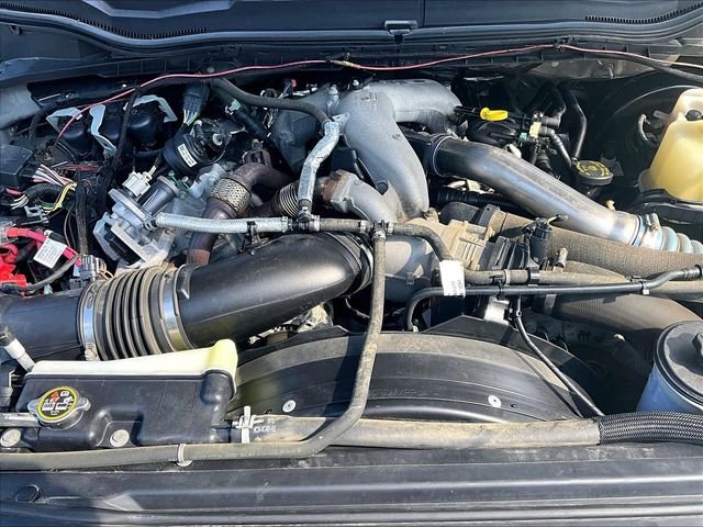 Used 2022 Silver Ford XLT image 33