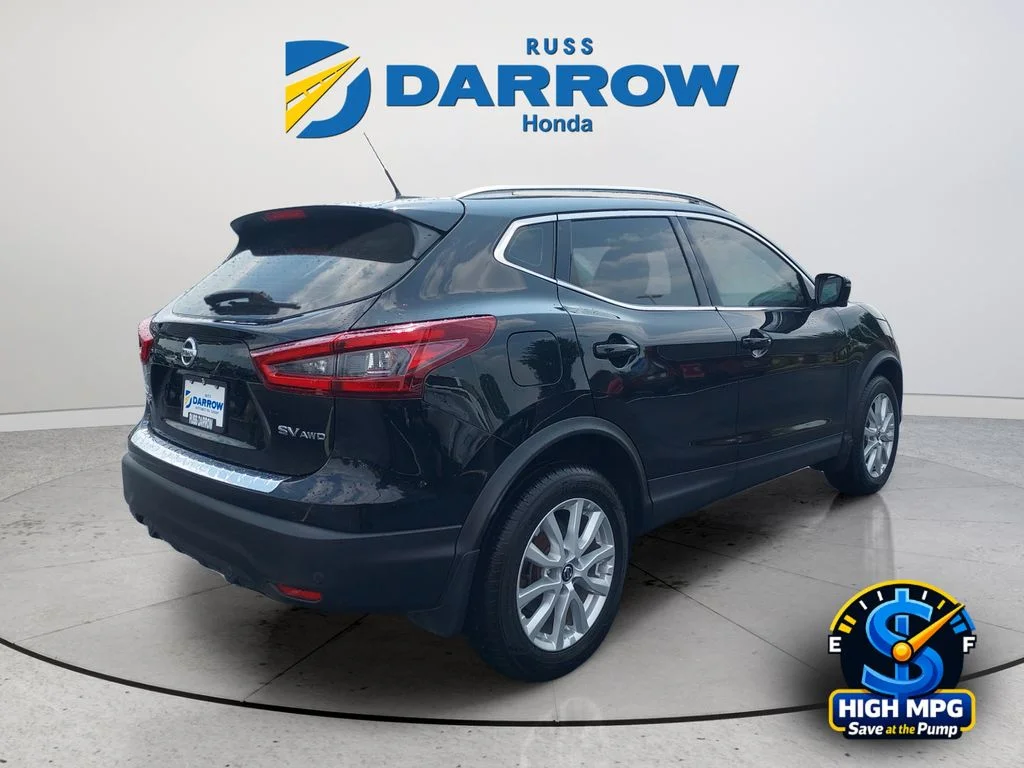 Used 2022 Black Nissan SV image 5