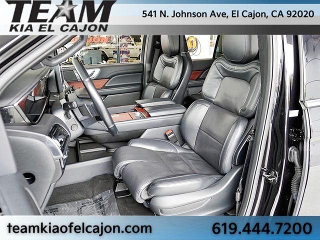 Used 2022 Black Lincoln Reserve image 17