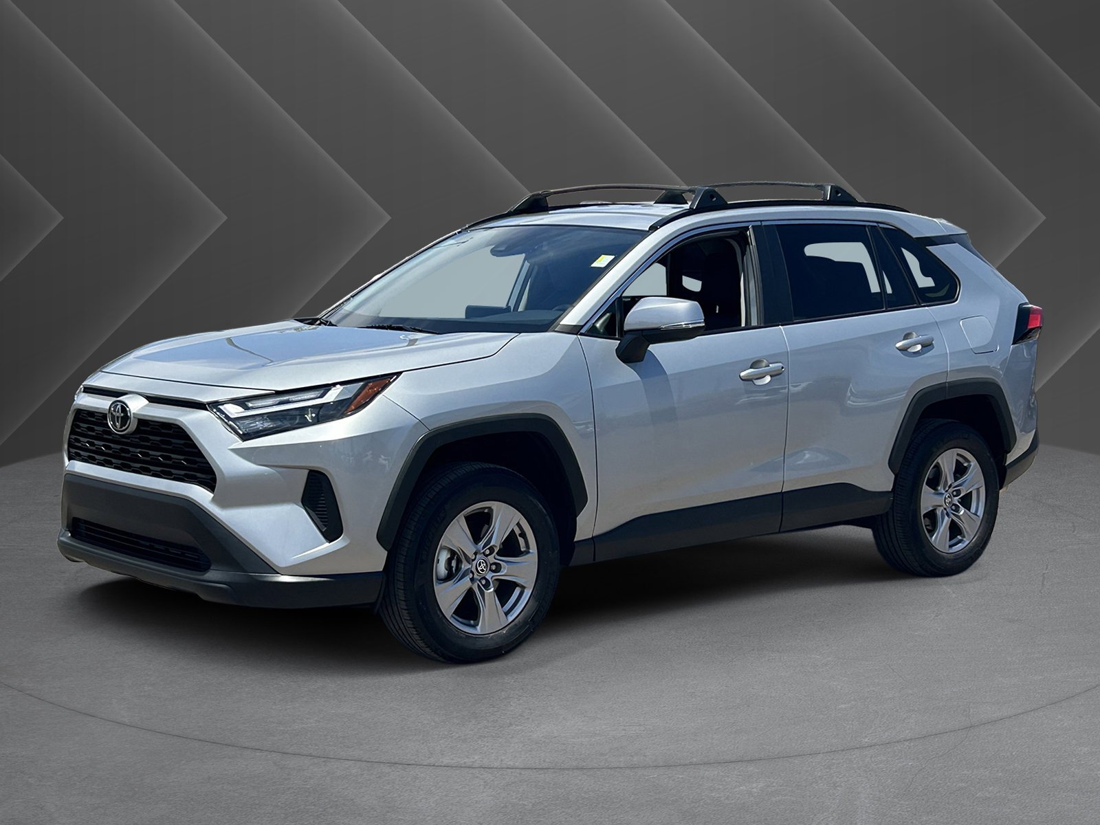 2025 Toyota RAV4 XLE - Photo 34