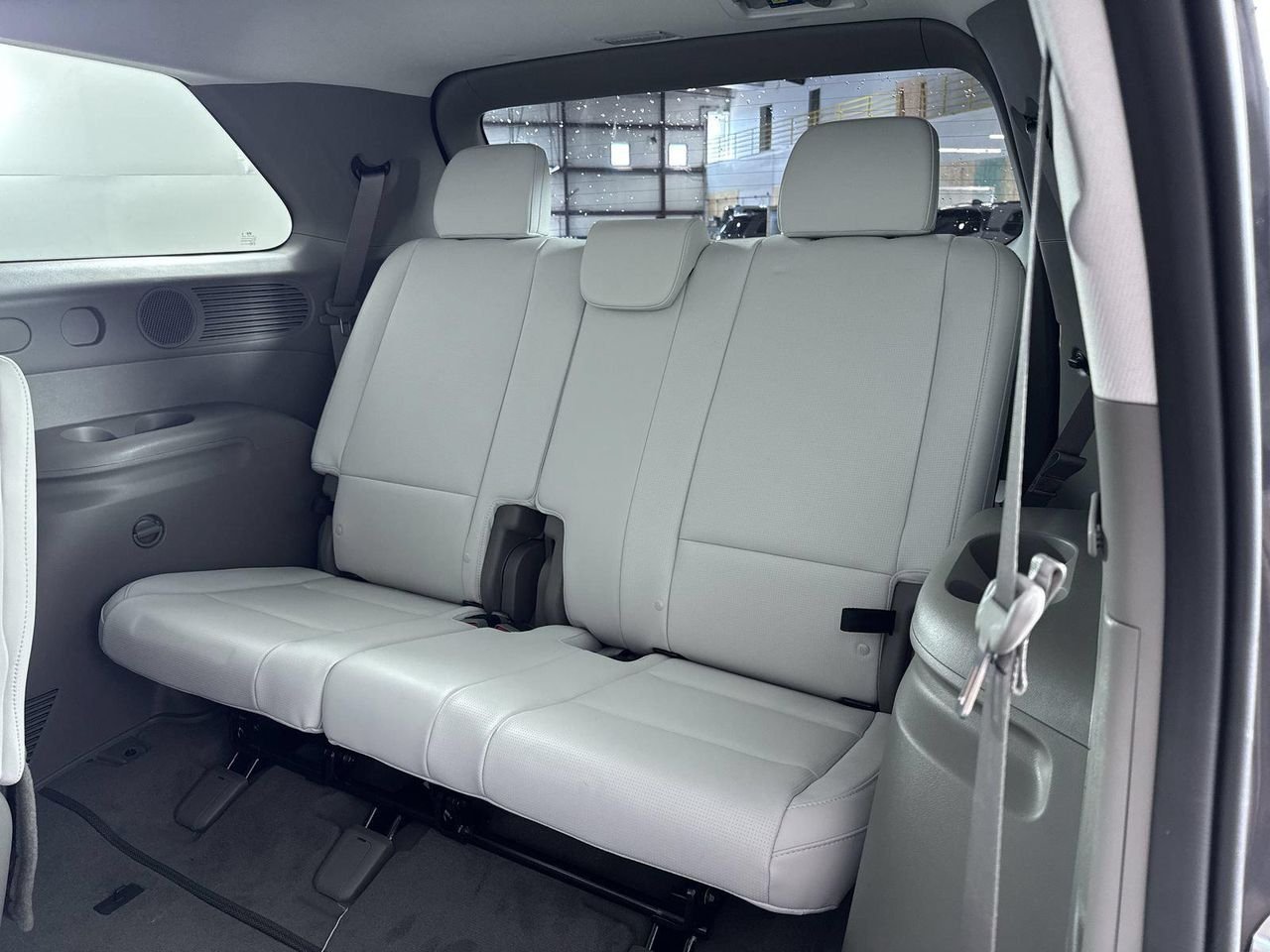 New 2026 Ecotronic Gray Pearl Hyundai SEL Premium AWD image 28