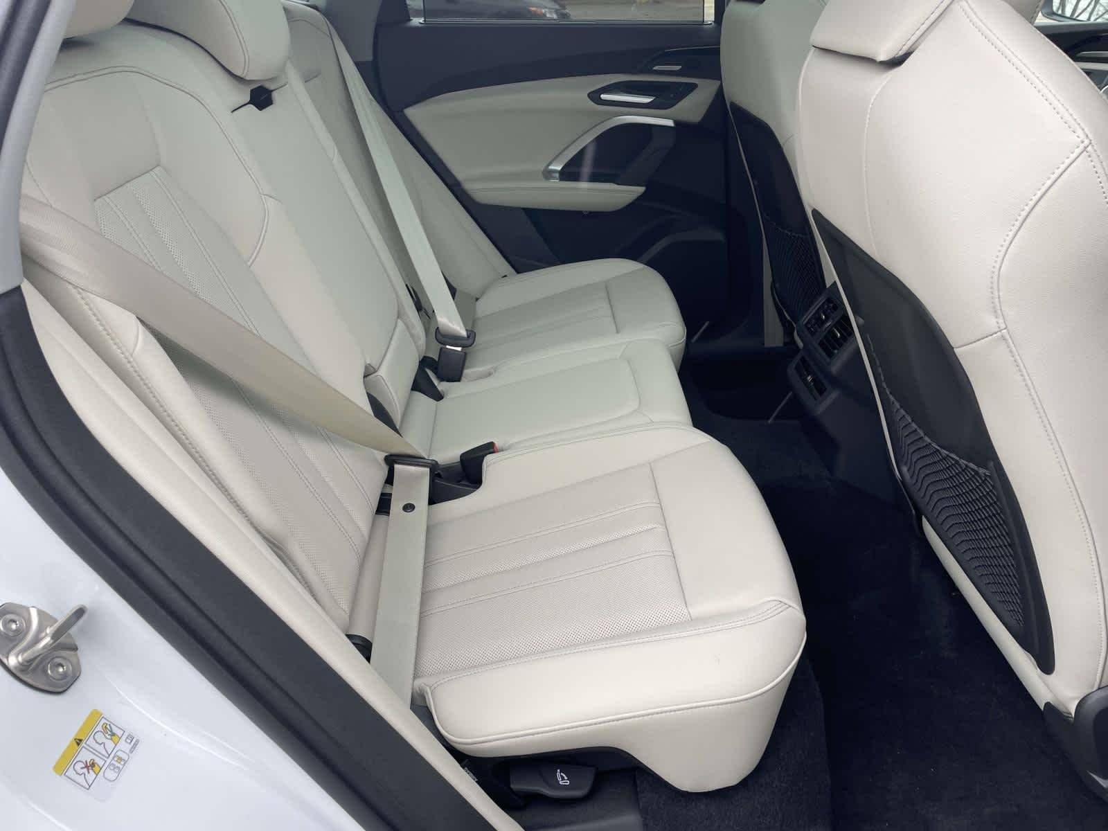 New 2025 Glacier White Metallic Audi Premium Plus image 19