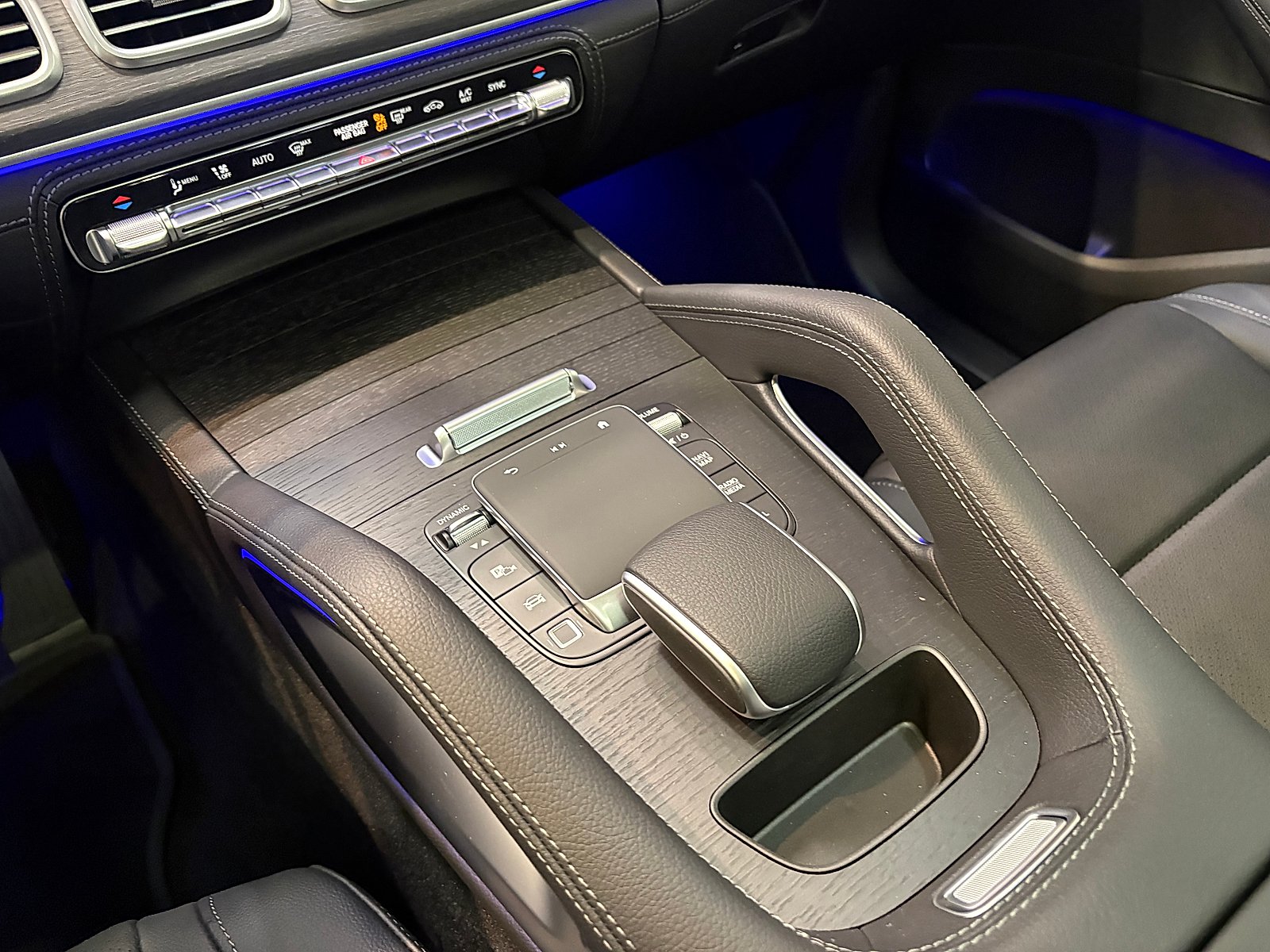 New 2026 Obsidian Black Metallic Mercedes-Benz 4MATIC® image 24
