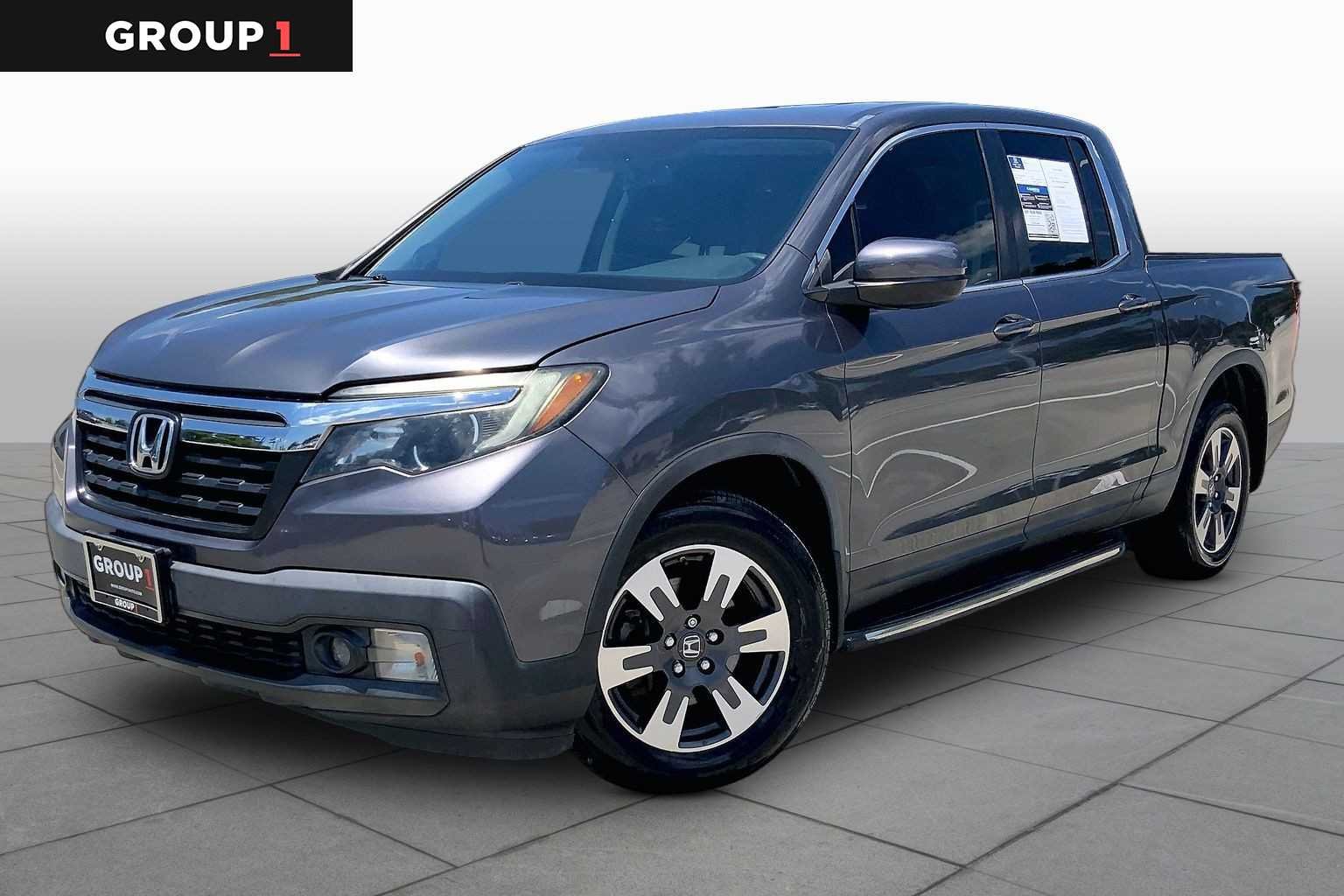 2019 Honda Ridgeline RTL-T's photo