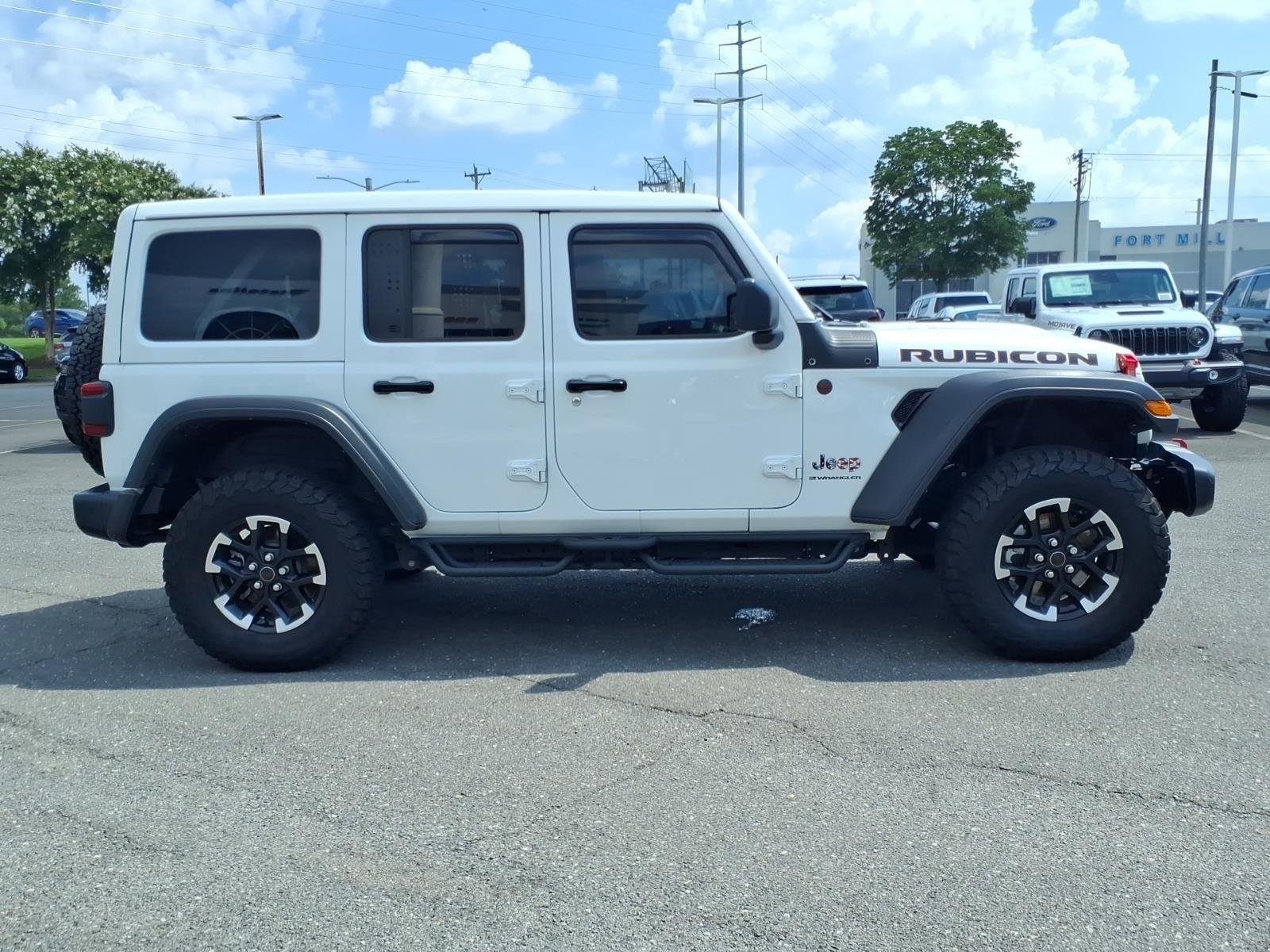 Used 2025 Bright White Clearcoat Jeep Rubicon image 11