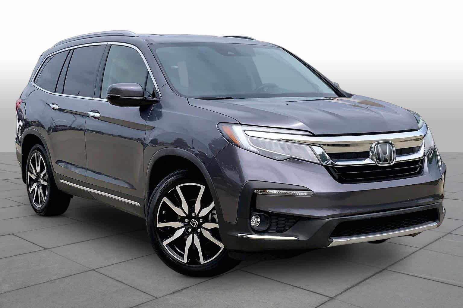 Used 2021 Modern Steel Metallic Honda Touring 7-Passenger image 3