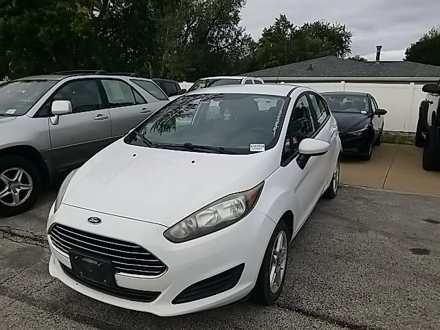 Used 2019 White Ford SE image 14