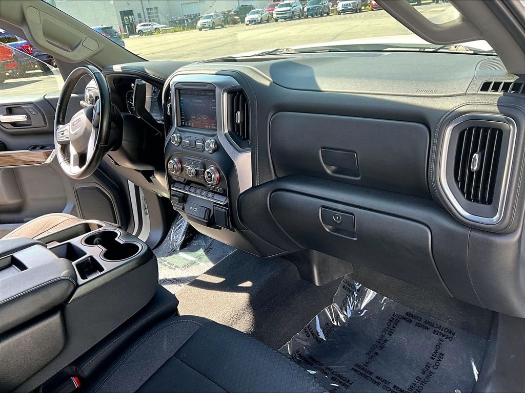 Used 2021 White GMC Elevation image 14